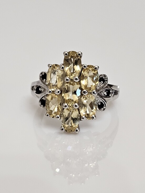 Estate Jewelry - Genuine Yellow Citrine & Black Onyx Ring Sterling Silver Size 8!